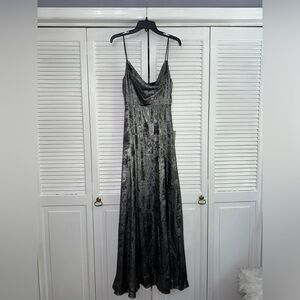 LULU’S METALLIC COWL NECK MAXI